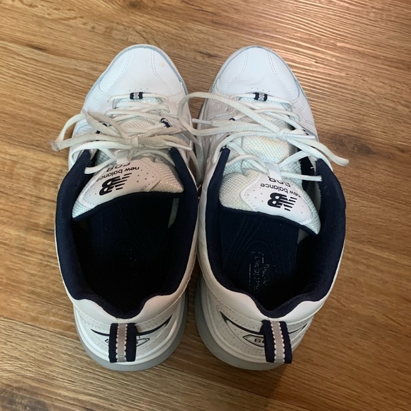 EUC Men’s 8 2E Athletic shoes - Picture 6 of 7